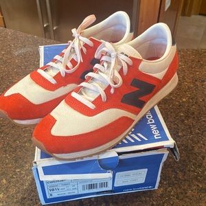 Women’s New Balance 620 - like new!